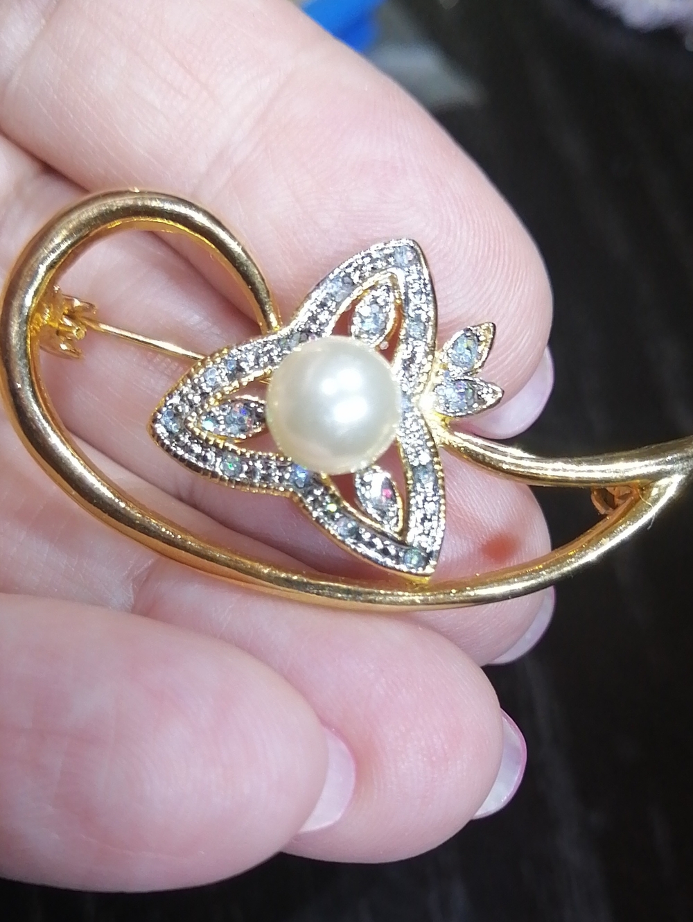 Richelieu Style Aurora Borealis Sparkling Crystals Gold Tone Floral Brooch